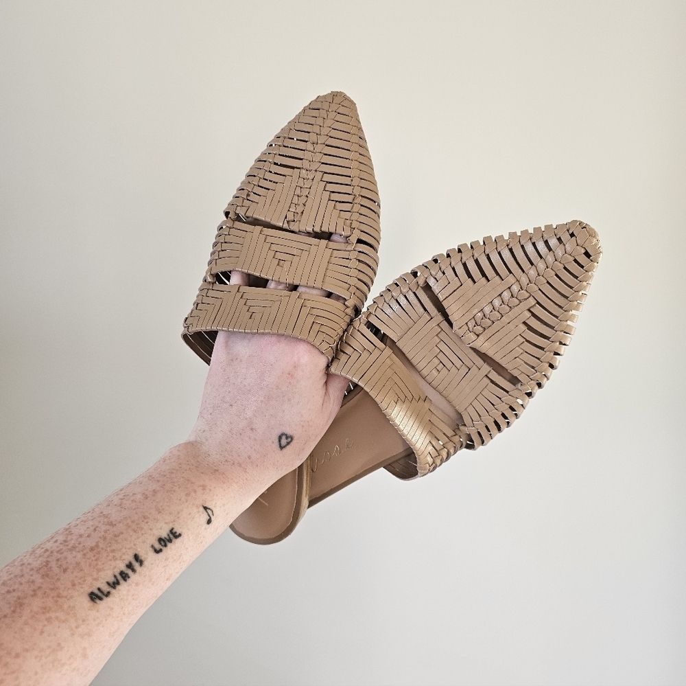 Anthropologie Matisse 9 East End woven Leather Women's Tan Woven Mules - Picture 4 of 4